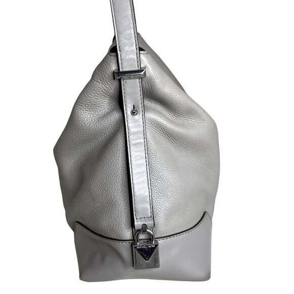 Michael Kors Gray Leather Hobo Bag With Adjustable Strap & Metal Feet - Picture 2 of 11